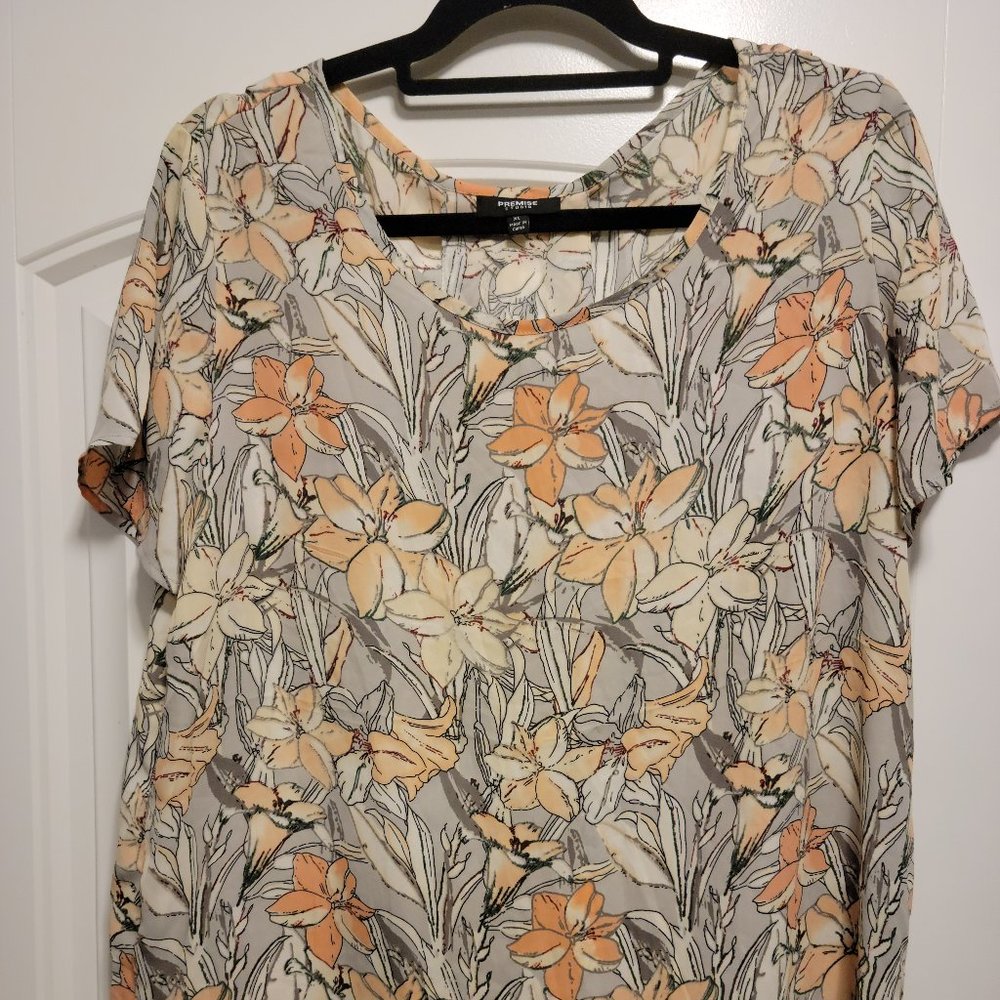 Premise Studio floral print short sleeve top size XL